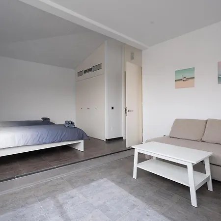 Modern 2br House - Private Pool - Parking *